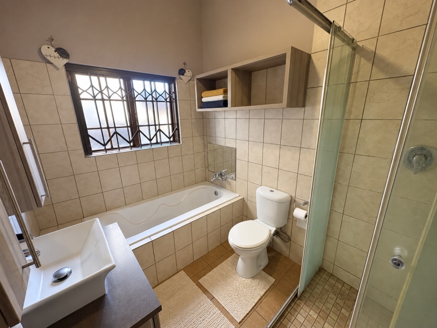 2 Bedroom Property for Sale in Waterval East North West